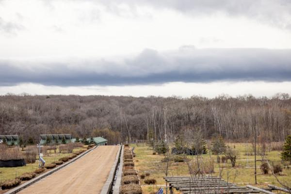 遠眺朝鮮大兵，中國這個鐵路口岸橫跨兩國，滿足你的好奇心