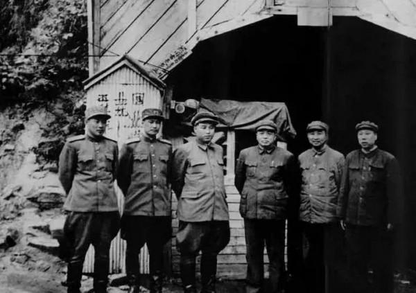 警衛員不讓父親進中南海，彭德懷得知後大怒：你是從哪裡來的