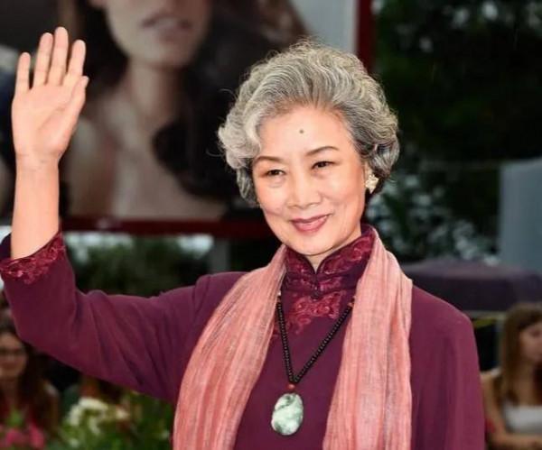 81歲的呂中嫁給了《西遊記》裡“鎮元大仙”,一對兒女都很爭氣 81歲的呂中嫁給了《西遊記》裡“鎮元大仙”,一對兒女都很爭氣