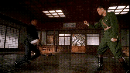 把李連杰打骨折，一腳把楊麗菁踢進醫院，拳王周比利到底有多強？