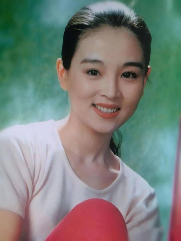 內地10大古裝美人，各有各的韻味，劉亦菲仙氣，陳紅美豔