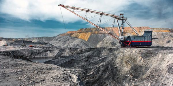 劉旭明的覆滅史：曾送人路虎，卻從煤諸侯到階下囚，他做了啥？