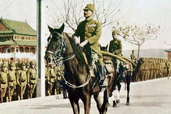 一泡尿，送走一名日本高階指揮官，中國老兵42年後才知自己立大功