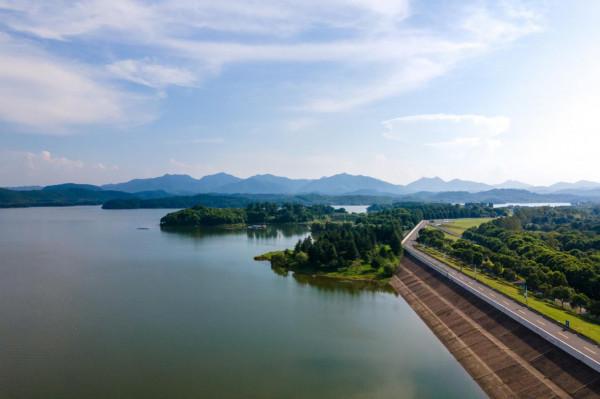宜興“被忽略”的山水秘境，前身是一座水庫，人少景美還不要門票