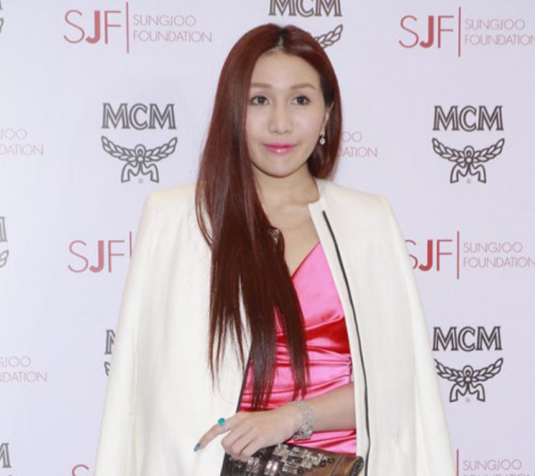 東北小夥辛奇隆：21歲迎娶賭王千金，500萬聘禮，卻換來14億嫁妝