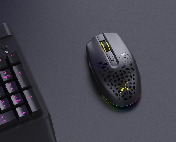 多彩M820遊戲滑鼠獵境者競技速度,馳騁沙場 多彩M820遊戲滑鼠獵境者競技速度,馳騁沙場