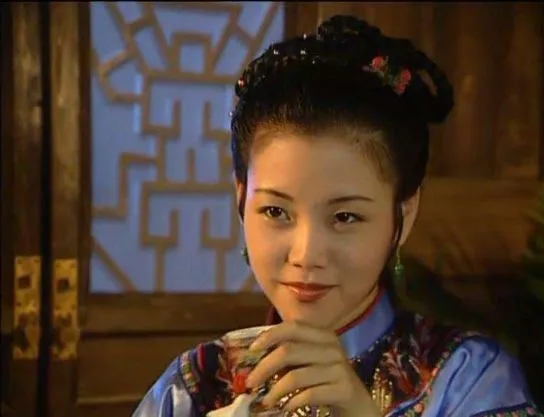 90年代內地天后落差好大，廉價走穴令人惋惜，賣二手衣吃相難看