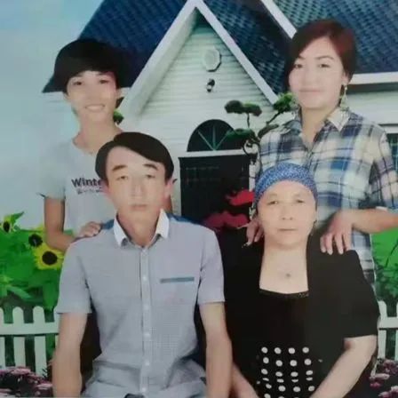 呼圖壁姑娘阿合娜爾·阿達克：夢想從“冰絲帶”起飛