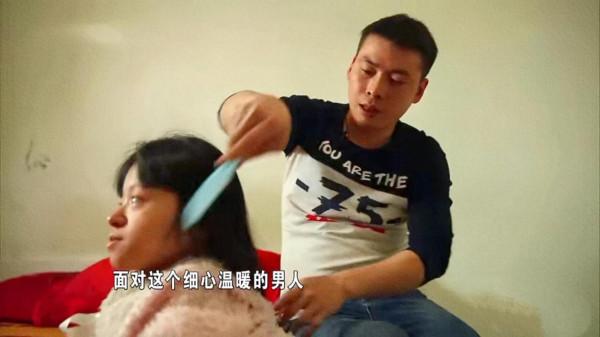 家裡丟了8000塊,母親懷疑是保姆,女兒瓷娃娃力證不是他 家裡丟了8000塊,母親懷疑是保姆,女兒瓷娃娃力證不是他