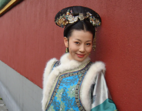 甄嬛傳齊妃被疑婚變！老公發文稱遇見你太悲涼，夫妻倆9月未同框