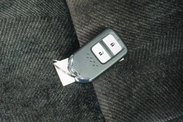 奧德賽防盜燈閃爍車打不著怎麼辦? 奧德賽防盜燈閃爍車打不著怎麼辦?