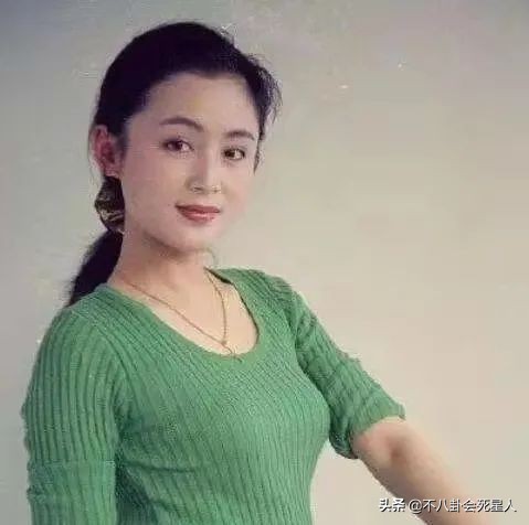 年過四十女星的今昔顏值，有的老了又苦又兇，有的越來越溫柔