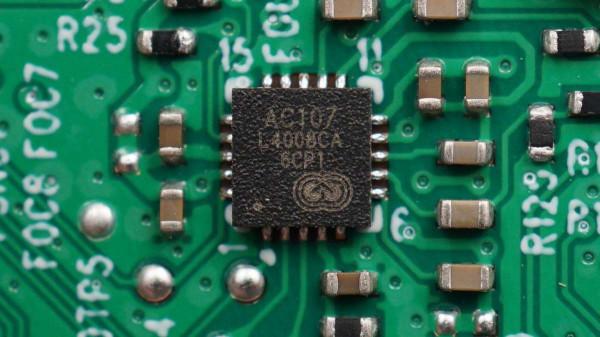 JBL LIVE660NC頭戴式降噪耳機拆解報告：恆玄BES2300YP藍芽音訊SoC