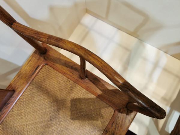 單把估價40萬，清黃花梨南官帽椅有一處特別