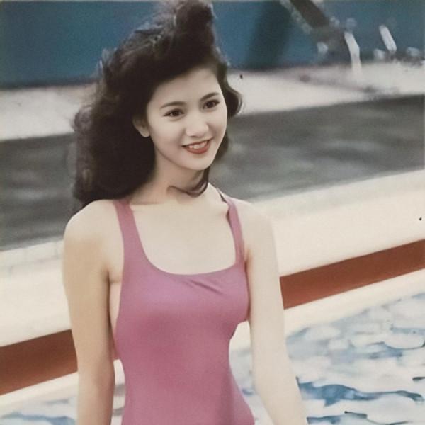 頂撞向華勝，曾被成龍封殺，張智霖卻愛了她29年