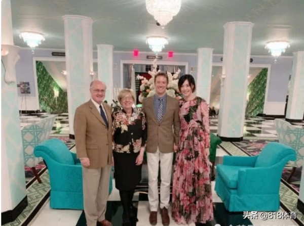 女排國手馬蘊雯嫁美國幸福!攜美國老公混血女兒拜年,做一桌年夜飯