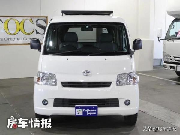 20萬級的豐田房車，長4米自動擋帶四驅，開著辦公還能做飯和午休