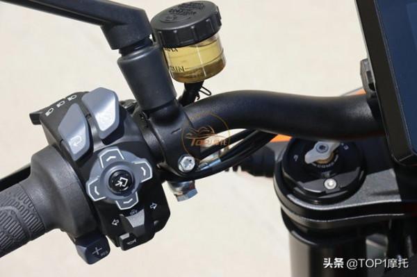 始於顏值忠於個性!KTM 1290 Super Duke R 始於顏值忠於個性!KTM 1290 Super Duke R