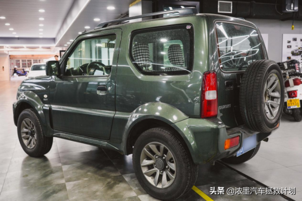 「可愛小車」整備一臺袖珍小車鈴木吉姆尼，有型才能釋放你的個性