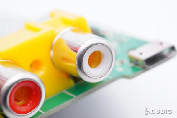 0.96寸OLED顯示屏，一鍵3D音效轉換，MPOW藍芽音訊接收器拆解報告