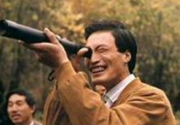 1994年孟照國稱4次見外星人,2次與外星女友約會,他到底經歷什麼 1994年孟照國稱4次見外星人,2次與外星女友約會,他到底經歷什麼