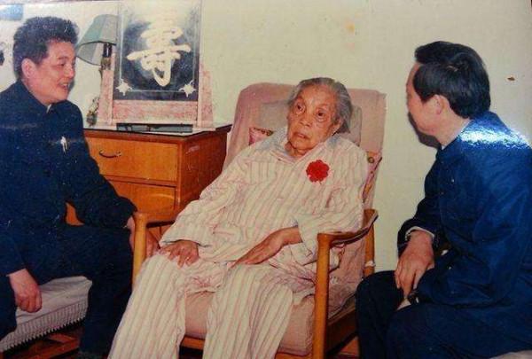 1988年,江西一老婦進京見到蔡暢:你還記得給我和陳毅介紹物件嗎 1988年,江西一老婦進京見到蔡暢:你還記得給我和陳毅介紹物件嗎