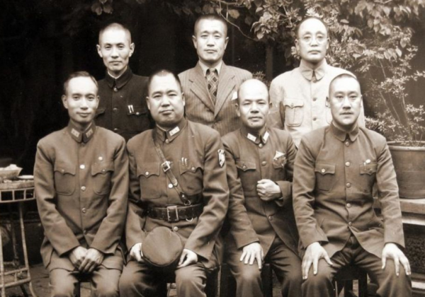 沈醉回憶功德林殺豬：國軍兵團司令任總指揮，指揮八位將軍抓豬