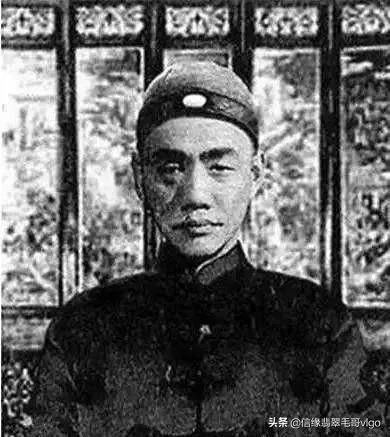 末代皇帝偷出的頂級翡翠，一件拍出690萬，另一條拍出2000多萬