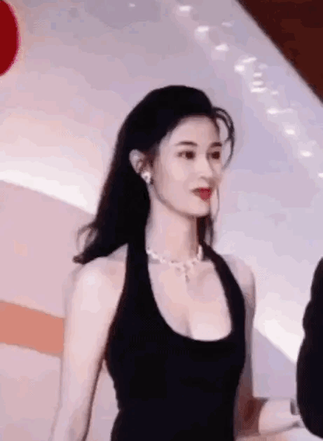 神仙打架的時代：女港星詮釋三四十年前的絕色美人有多秀色可餐