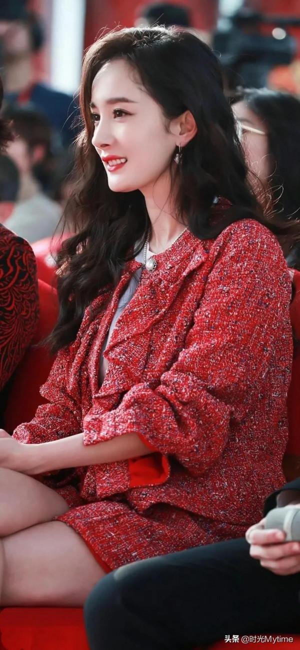 明星桌布：超美女神，當紅女明星楊冪的盛世美顏