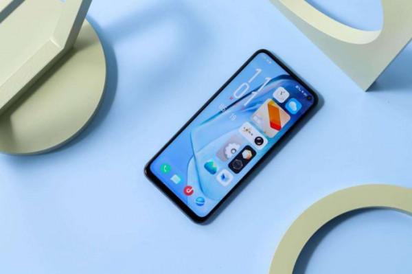 若預算只有2千元，你想選擇哪一款手機？這三款手機或許值得研究