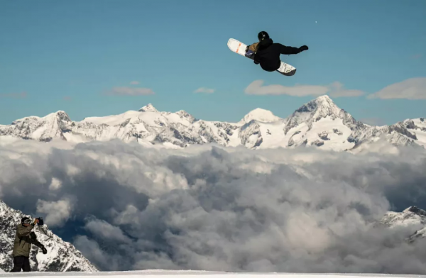 奪冠了！國產&OpenCurlyDoubleQuote;普通孩子&rdquo;蘇翊鳴，為啥能一路&OpenCurlyDoubleQuote;摔&rdquo;出金牌？