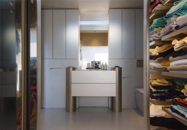 80後的他決定獨居，將59㎡小家兩室改一室，“豪裝”成頂配一人居