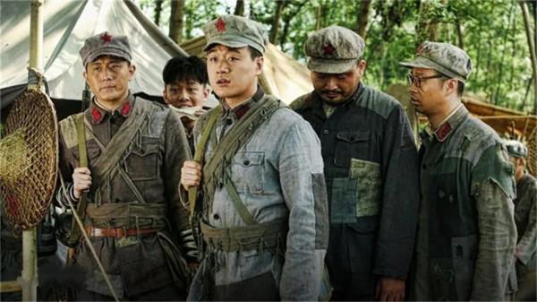 1971年開國上將復出當副手，沒有一人敢收，韓先楚：來我福州