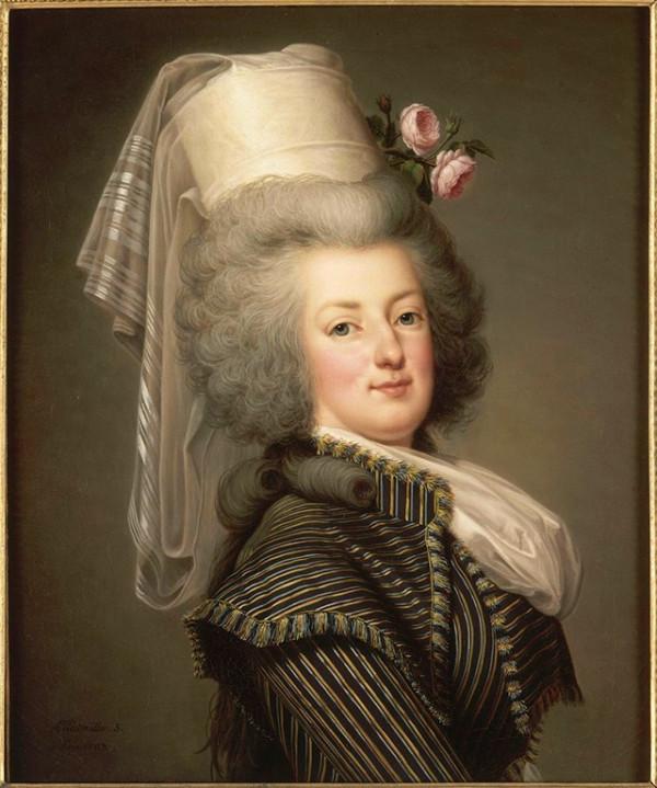 美貌王后瑪麗：分娩產女被圍觀，因揮霍錢財獲罪，39歲被送斷頭臺