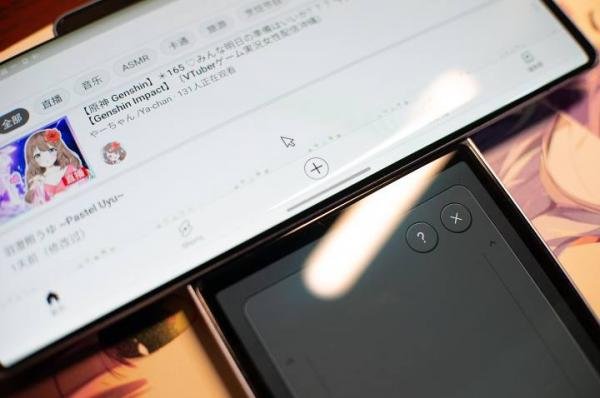 開箱一個爛大街的手機 LG Wing