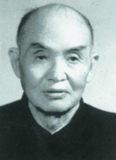 他是青海省第二任省長,後主政甘肅,隨後被免職又復職,享年76歲 他是青海省第二任省長,後主政甘肅,隨後被免職又復職,享年76歲