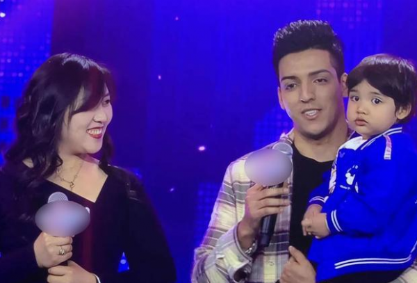 東北殘疾女孩嫁非洲富二代,相戀1年裸婚沒要彩禮,買不起尿不溼 東北殘疾女孩嫁非洲富二代,相戀1年裸婚沒要彩禮,買不起尿不溼