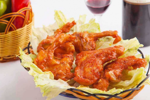 風靡街頭的香酥雞鎖骨，為啥買1斤送半斤？是什麼肉？現在明白了