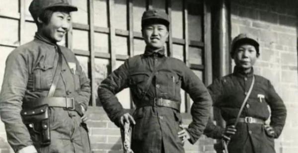 她是鄧小平的第二任妻子，後來嫁給李維漢，生下的兒子成了副國級