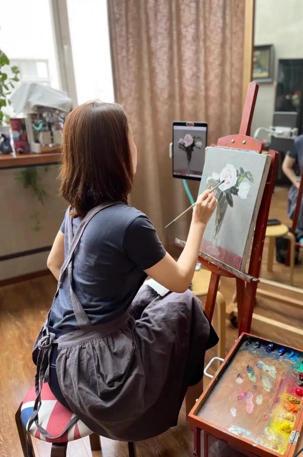 央視主持女神張蕾