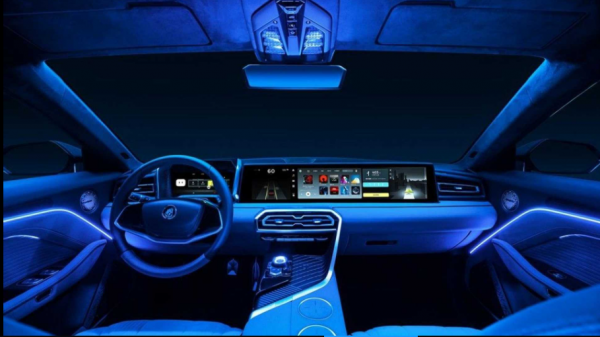 沙龍機甲龍限量生產101臺 最大續航里程802公里/目前只在中國上市