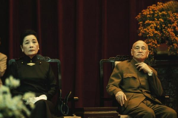 1945年重慶談判前，蔣介石命令戴笠：誰敢傷害毛澤東，格殺勿論