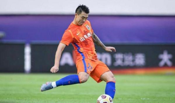 給山東泰山的首發球員打個分