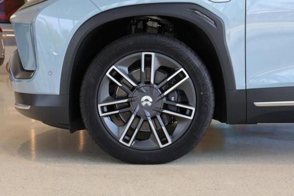 家用、運動兩不誤，續航610km，零百加速4.7秒，解析蔚來ES6