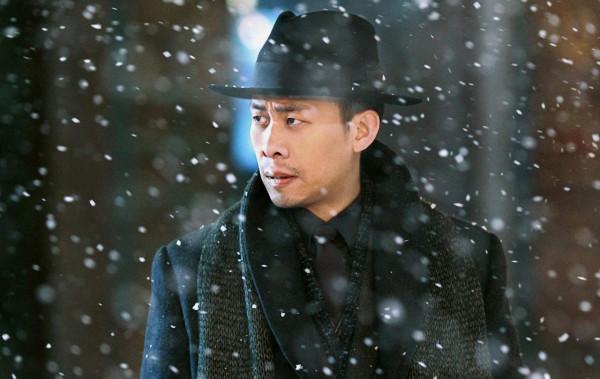 張譯：娶大5歲二婚女，從被嘲醜到百億票房影帝