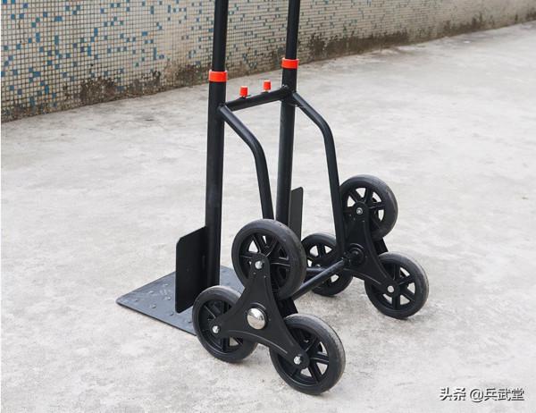 國產三輪“爬樓”戰車亮相?專門針對城鎮戰環境,原理接近買菜車 國產三輪“爬樓”戰車亮相?專門針對城鎮戰環境,原理接近買菜車