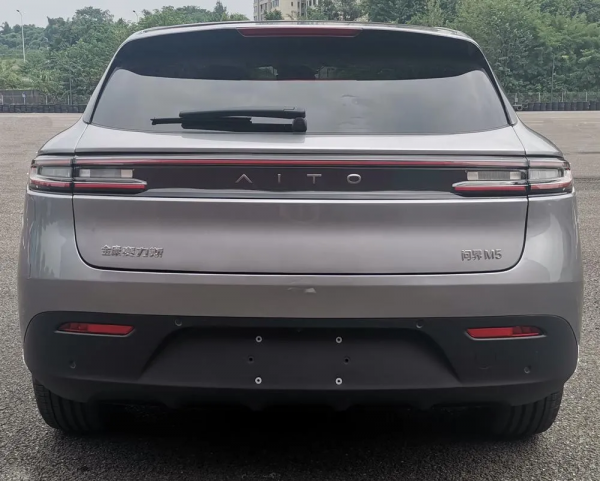 熱門新車扎堆上新，國產“大爆款”現身，閉眼買錯不了