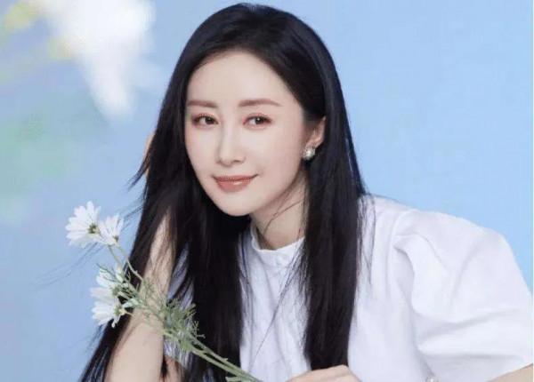 逆勢而上,一路高歌,非科班出身,有的專業演員都難以超越 逆勢而上,一路高歌,非科班出身,有的專業演員都難以超越