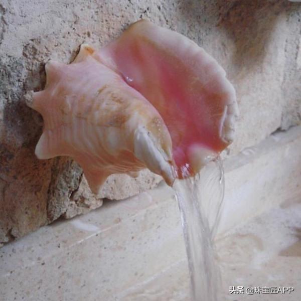 用寶石做裝修？水晶、長石、琥珀、孔雀石……土豪們的家長這樣